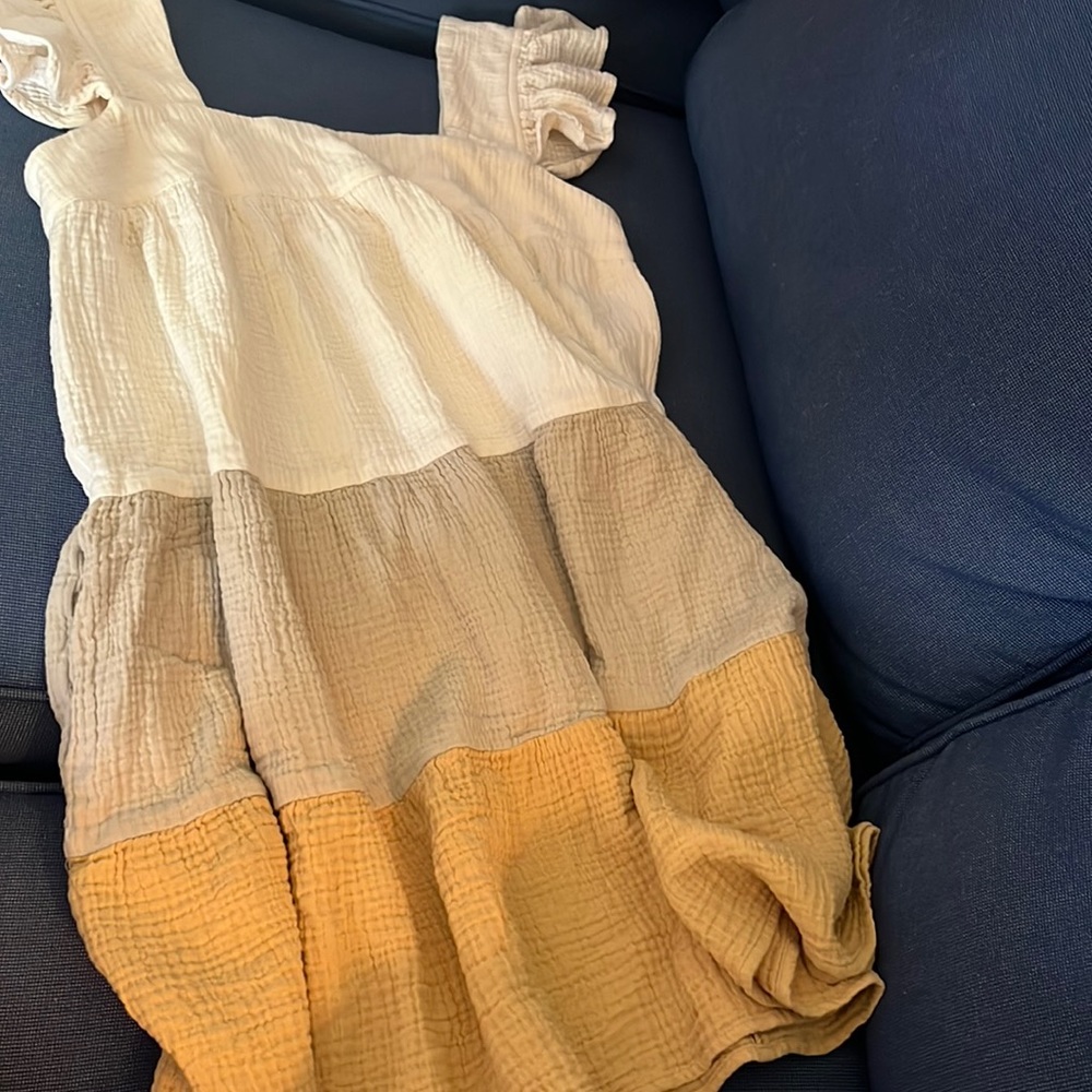 Entro size small dress